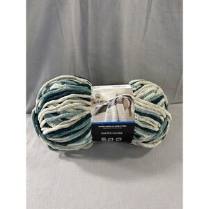 Mainstay Cozy Chenille Yarn 2021 Super Bulky 1 Skein Blue Multi